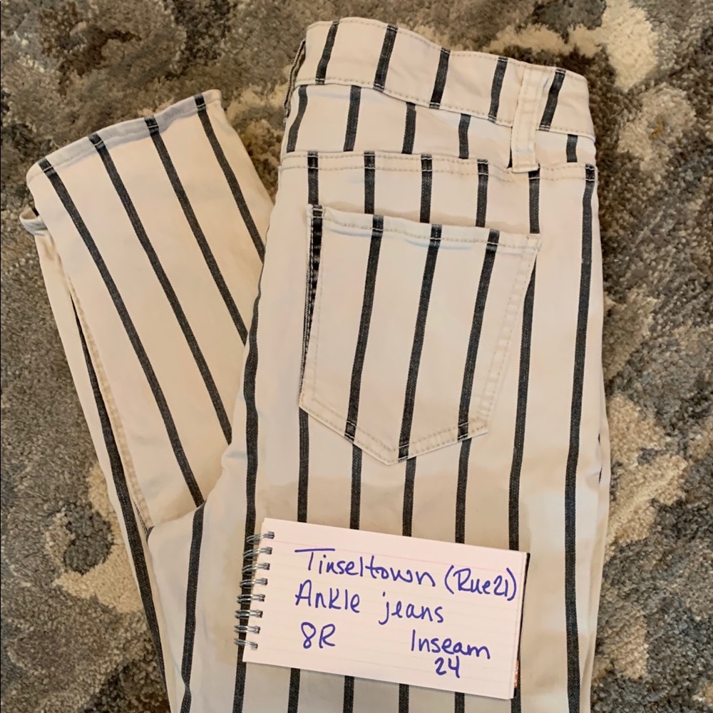 Tinseltown (Rue 21) Ankle Jeans
